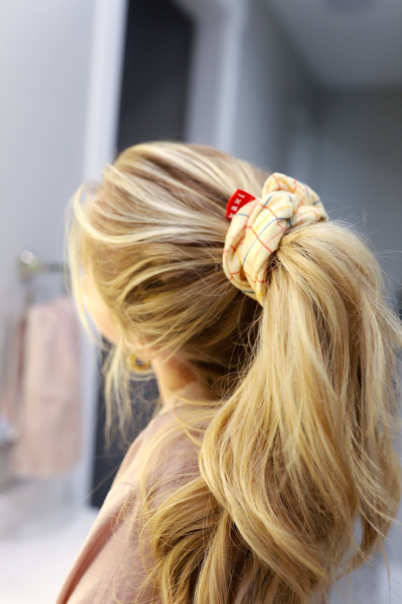 KAXI TOWEL SCRUNCHIE